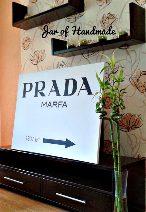 Jar Of Handmade: DIY: Prada Marfa Wall Art